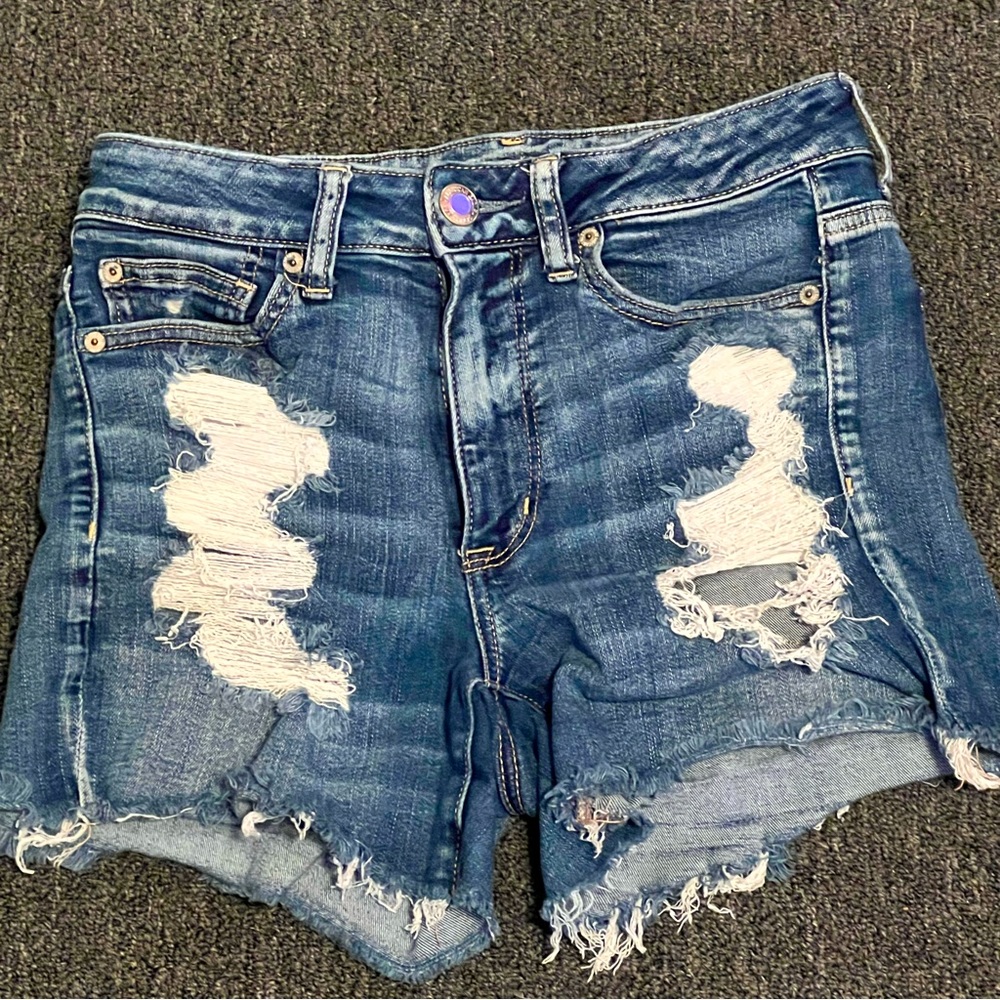 American Eagle Women’s ripped jean shorts